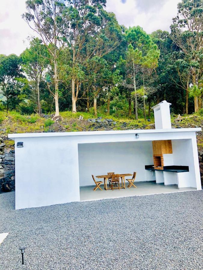Amu- Apartamentos Misterios Da Urzelina Buitenkant foto