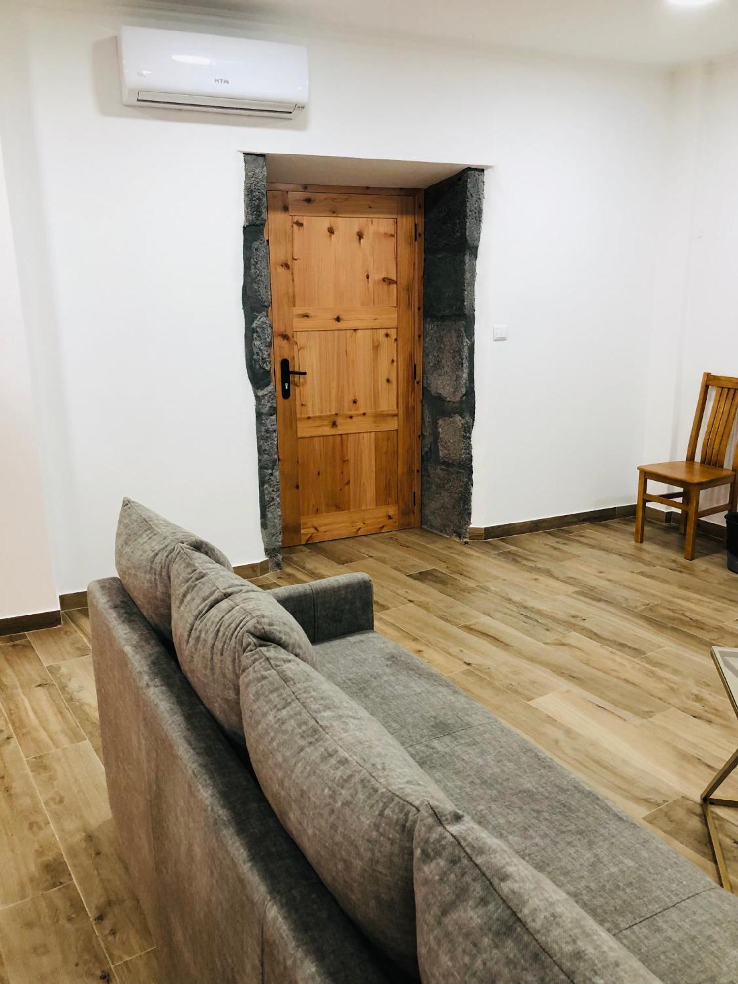 Amu- Apartamentos Misterios Da Urzelina Buitenkant foto