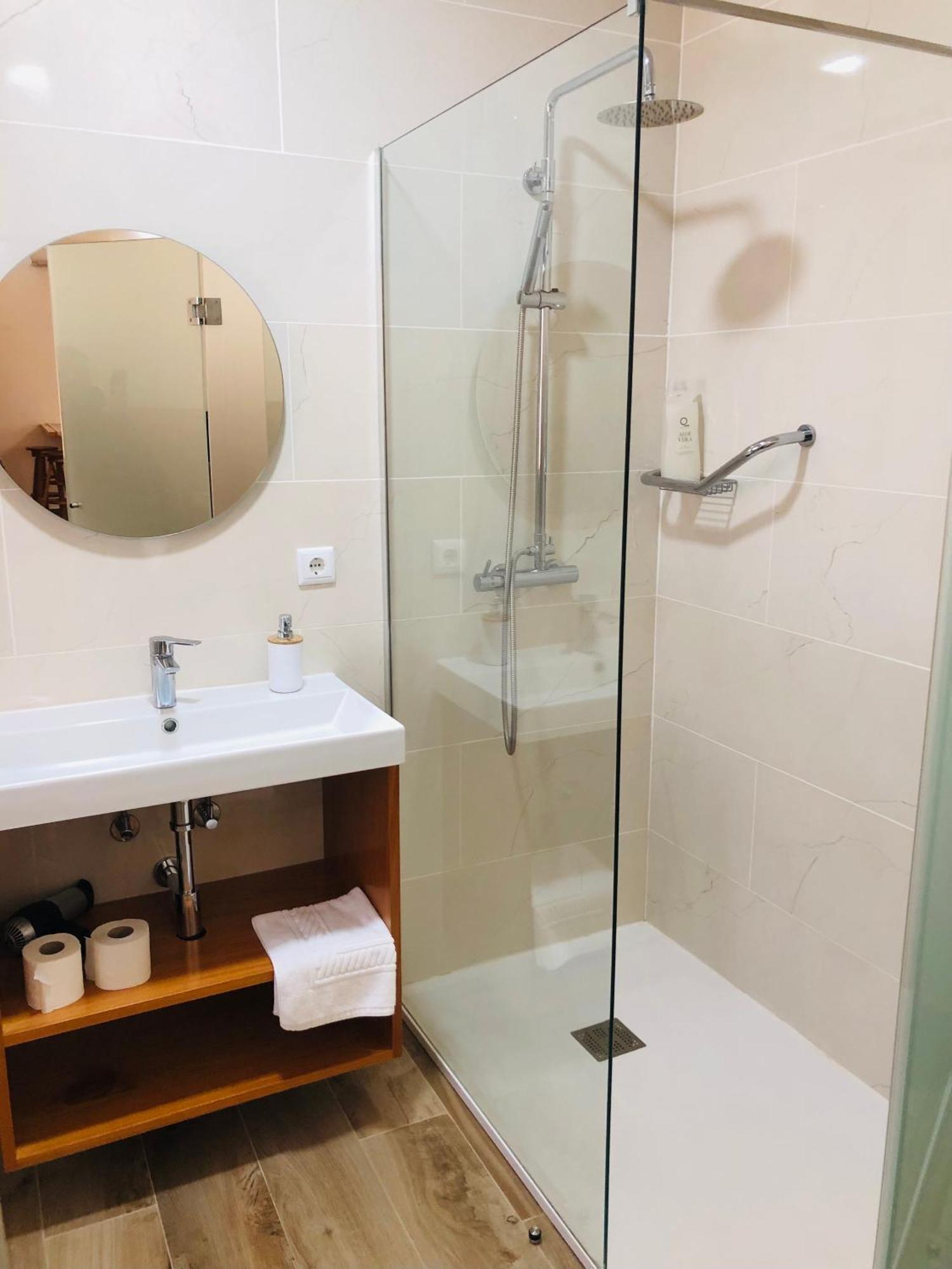 Amu- Apartamentos Misterios Da Urzelina Buitenkant foto
