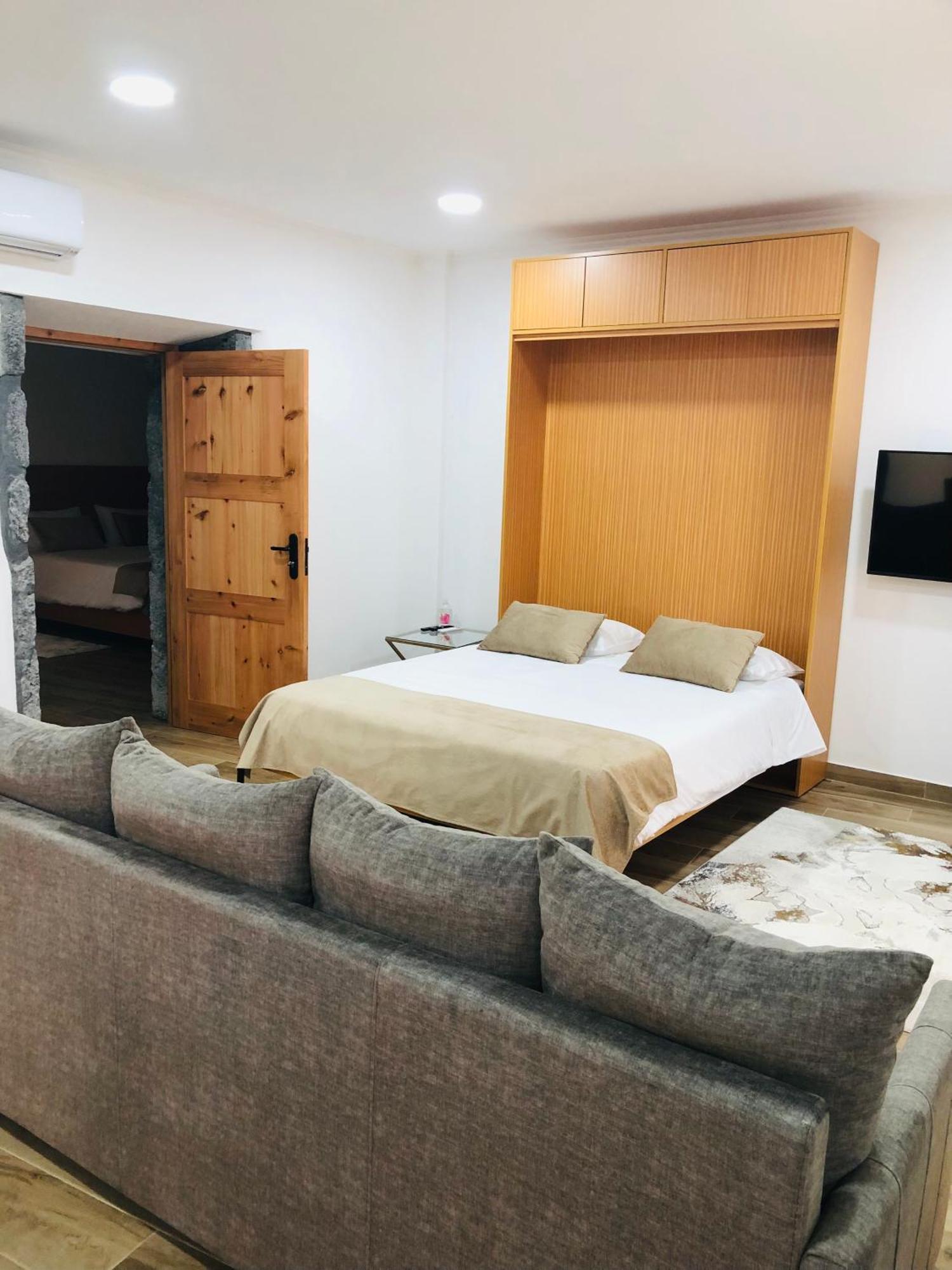 Amu- Apartamentos Misterios Da Urzelina Buitenkant foto