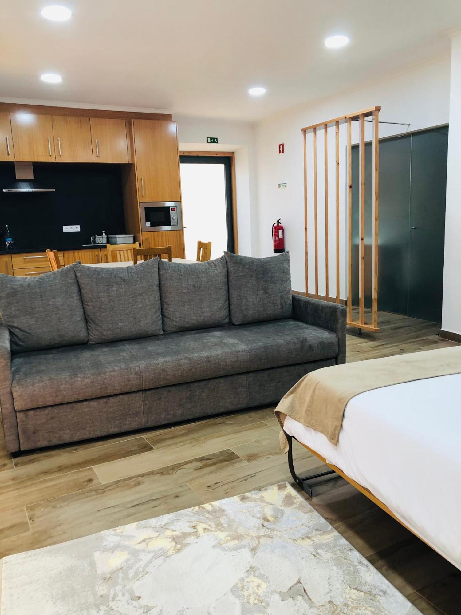 Amu- Apartamentos Misterios Da Urzelina Buitenkant foto